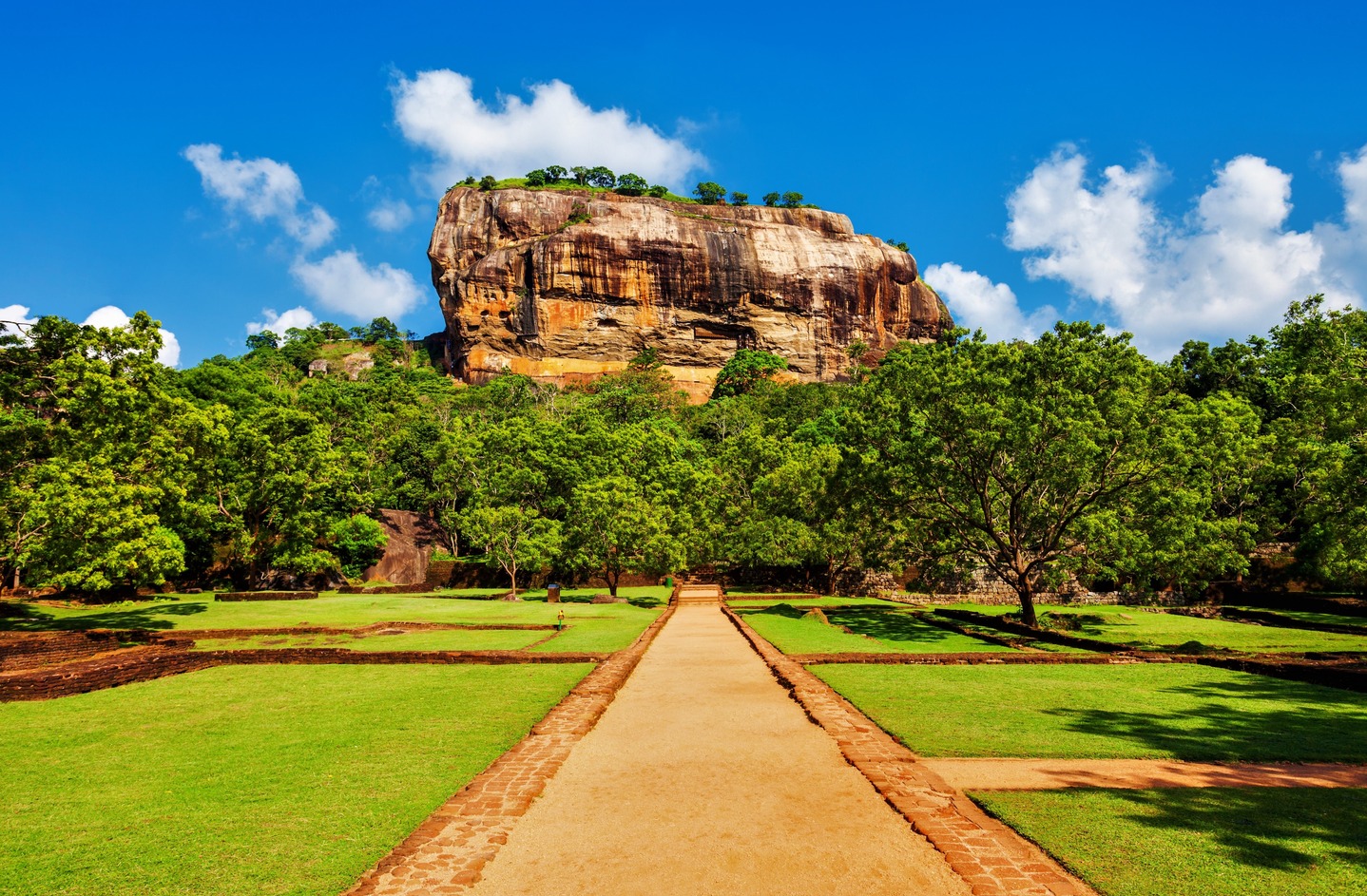 Sigiriya day tour